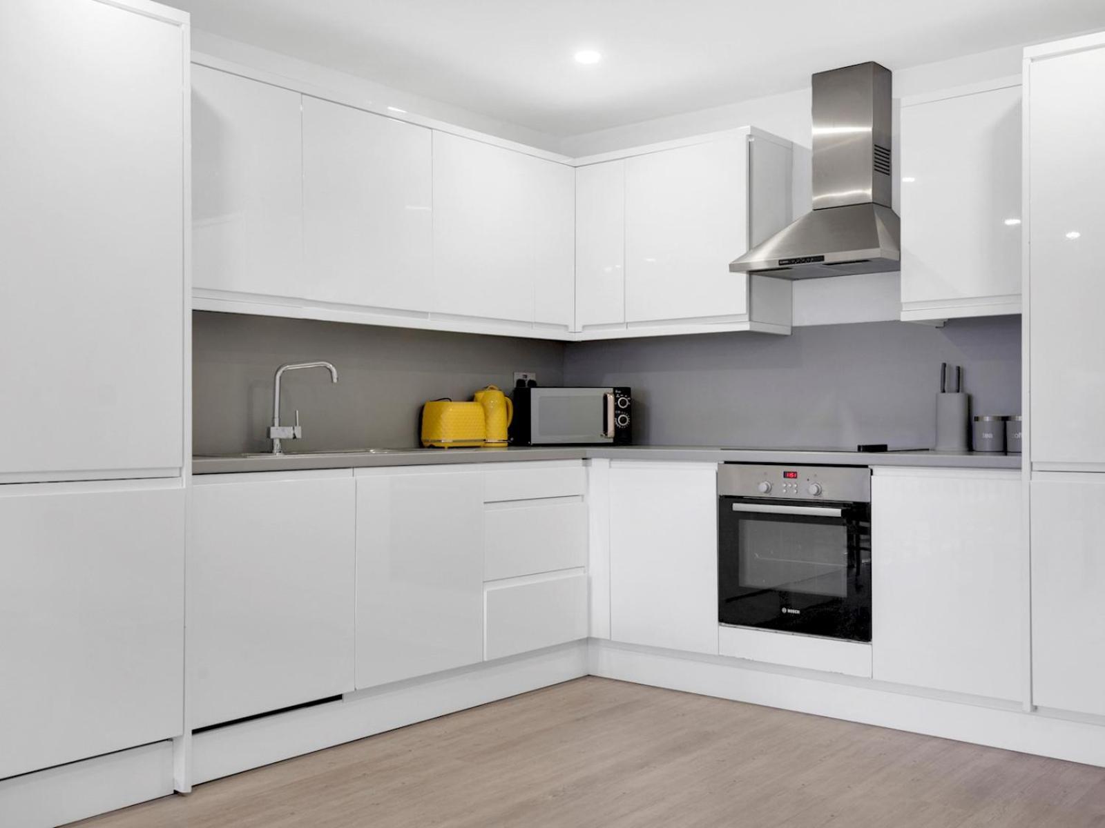 2 Bedrooms 2baths 3toilets Near Excel City Airport O2 Sleeps Up To 5 Londra